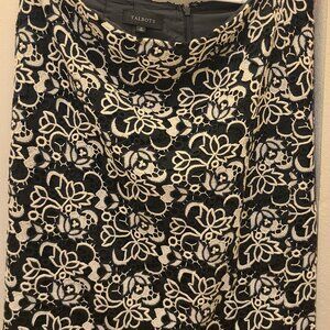 Women’s Black & White Floral design Talbots Skirt